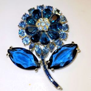 Pell Flower Brooch